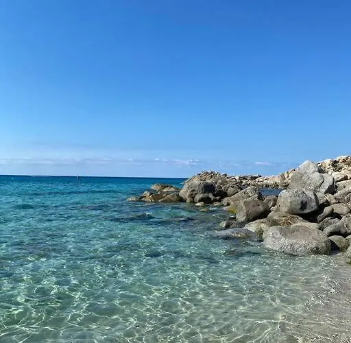 Ma Paillote A Lozari 6/8 Pers Vue Avec Piscine