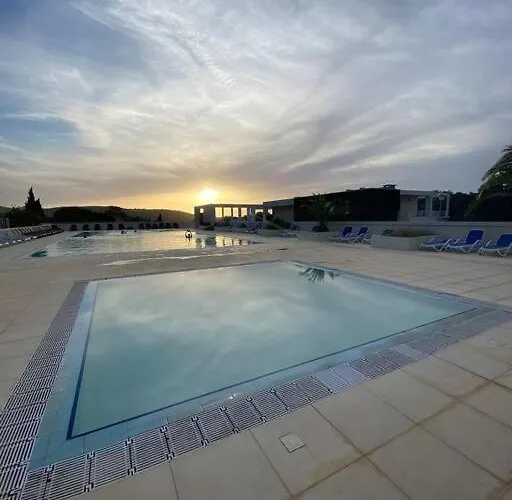 Ma Paillote A Lozari 6/8 Pers Vue Avec Piscine Apartment