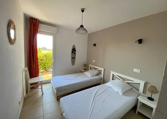 Ma Paillote A Lozari 6/8 Pers Vue Avec Piscine *