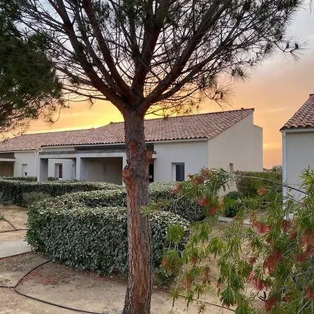 Ma Paillote A Lozari 6/8 Pers Vue Avec Piscine