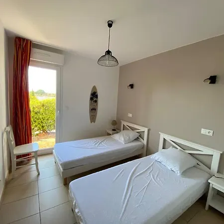 Ma Paillote A Lozari 6/8 Pers Vue Avec Piscine *